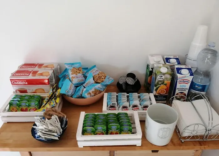 לינה וארוחת בוקר Ginevra 4*