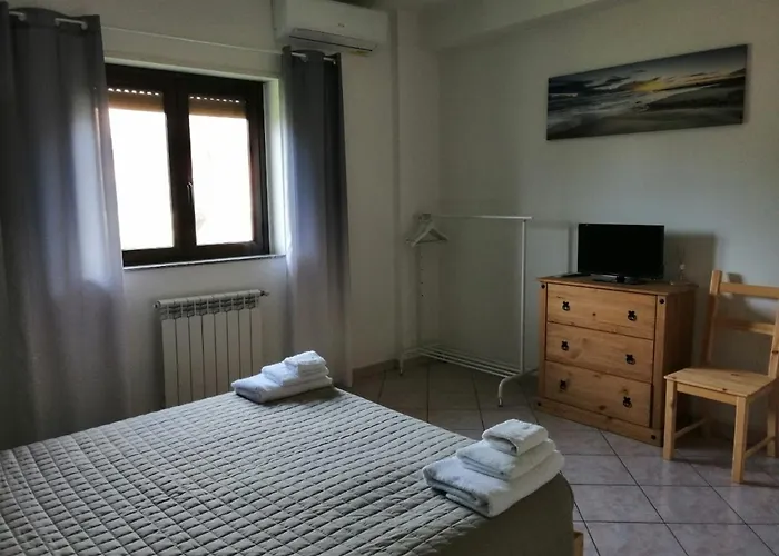 לינה וארוחת בוקר Ginevra ג'יצריה